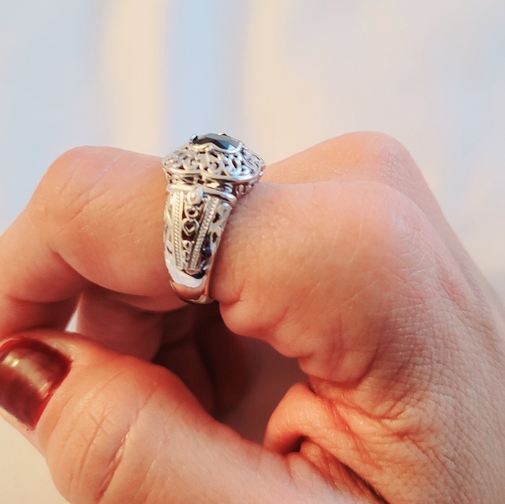 Sterling Silver Regency Quatrefoil Four Leaf Onyx Filigree Statement Ring, 7 - Picture 6 of 7